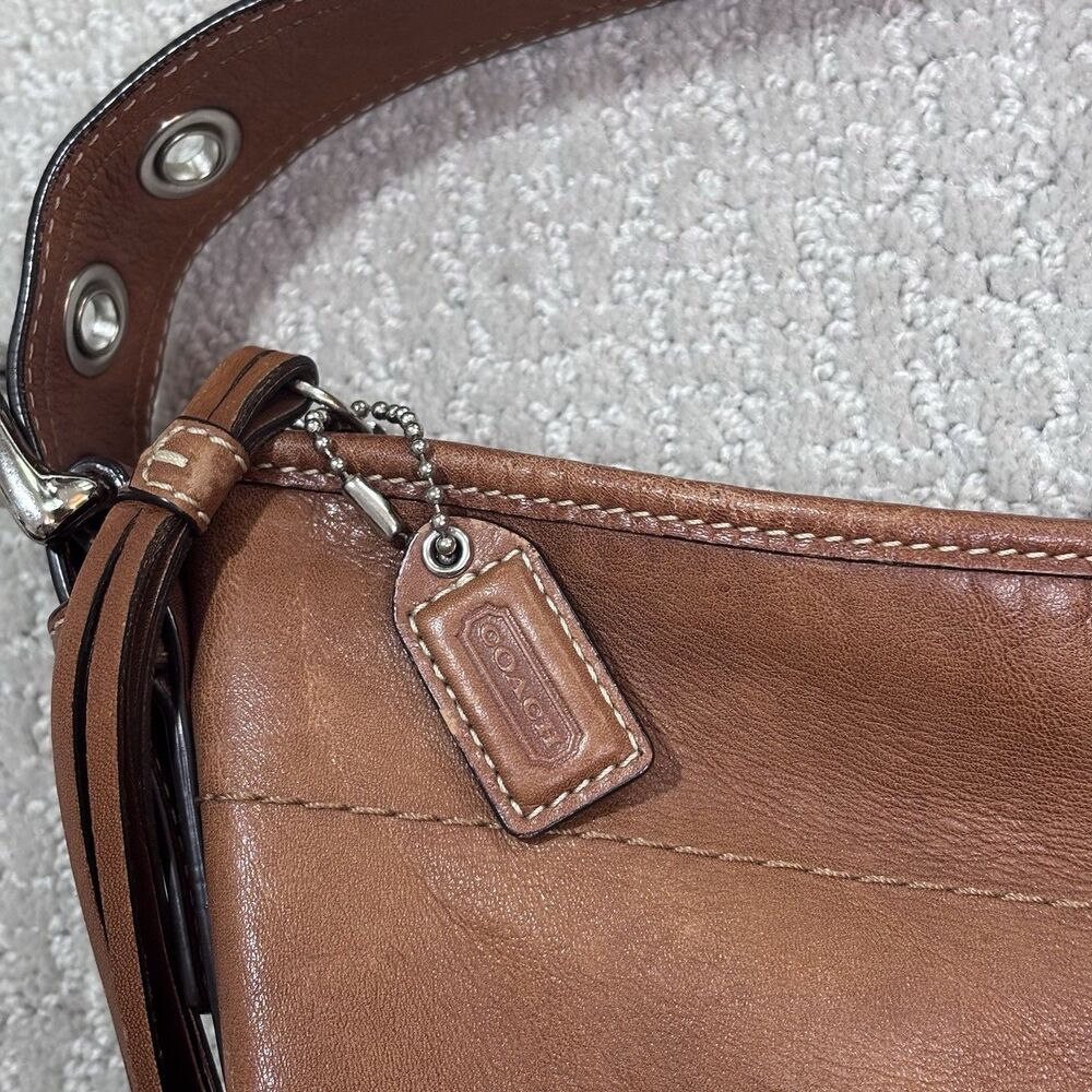 Vintage 2006 Coach Soho Hobo Brown Leather Shoulder Bag Purse Tassel F08A03 - Picture 12 of 13